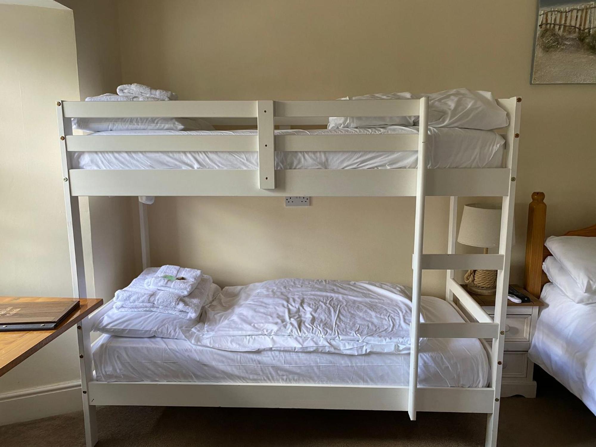 Red Lion Bed & Breakfast Winfrith Newburgh Room photo